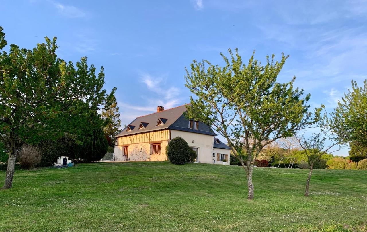 Le Logis De La Chouette Hotel Baugé Exterior foto